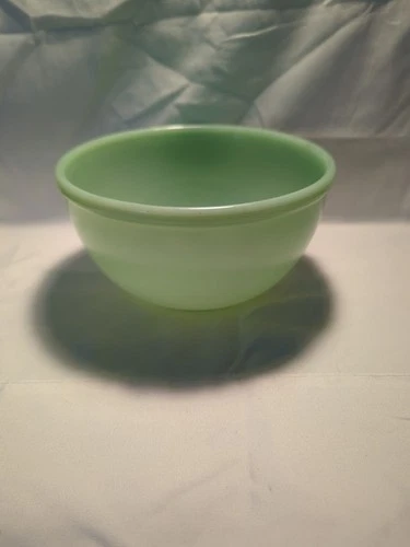 Fire King 7" Mixing Bowl Jadeite