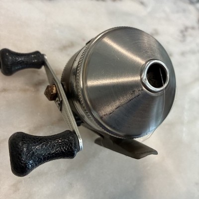 Vintage Zebco Spincast Model 33 Classic Fishing Reel Made In