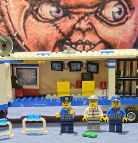 LEGO City: Mobile Police Unit (60044) 2014 - Retired 98% Complete Build Only