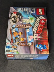 THE LEGO 70818 MOVIE Double Decker Couch Set Exclusive Minifigures NEW SEALED 🆕