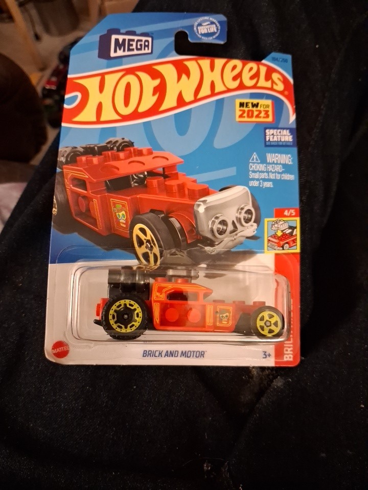 Hot Wheels - 2023 Brick Rides 4/5 Brick And Motor 104/250 (BBHKG37)