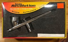 Iwata Revolution Cr Airbrush Dual Action With Large Gravity Feed Cup - R4500