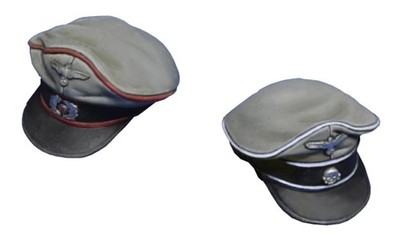 Royal Model 1/16 Wwii German Tank Officer'S Cap Set (2 Pieces) Plastic Mode