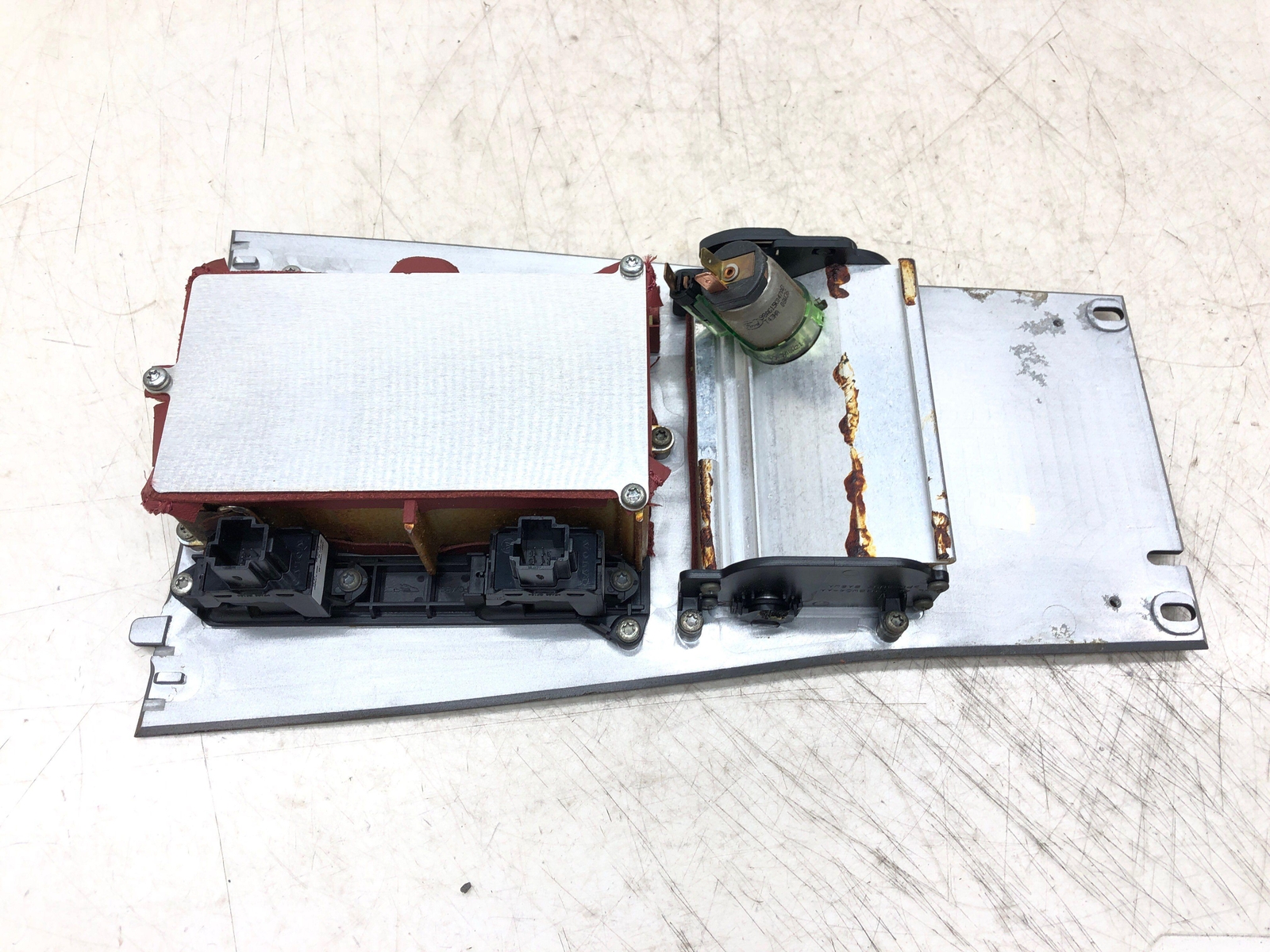 2009 ASTON MARTIN VANTAGE CENTER CONSOLE CONVERTIBLE ROOF SWITCH TRIM PANEL OEM