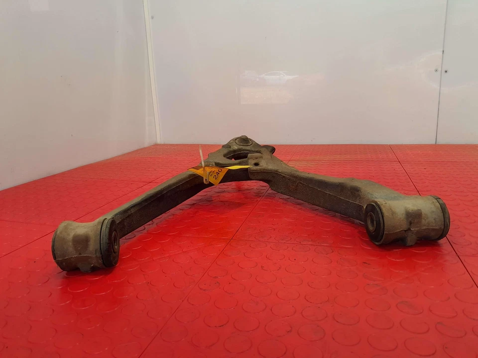 Brazo de control inferior delantero Chevy Silverado 07-13 - fundido lado del pasajero derecho OEM Foto 4 de 4