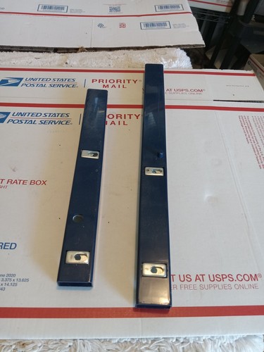 white 1510 sewing machine BOTTOM LEGS FEET RAILS BLUE (A-1) - Picture 2 of 2