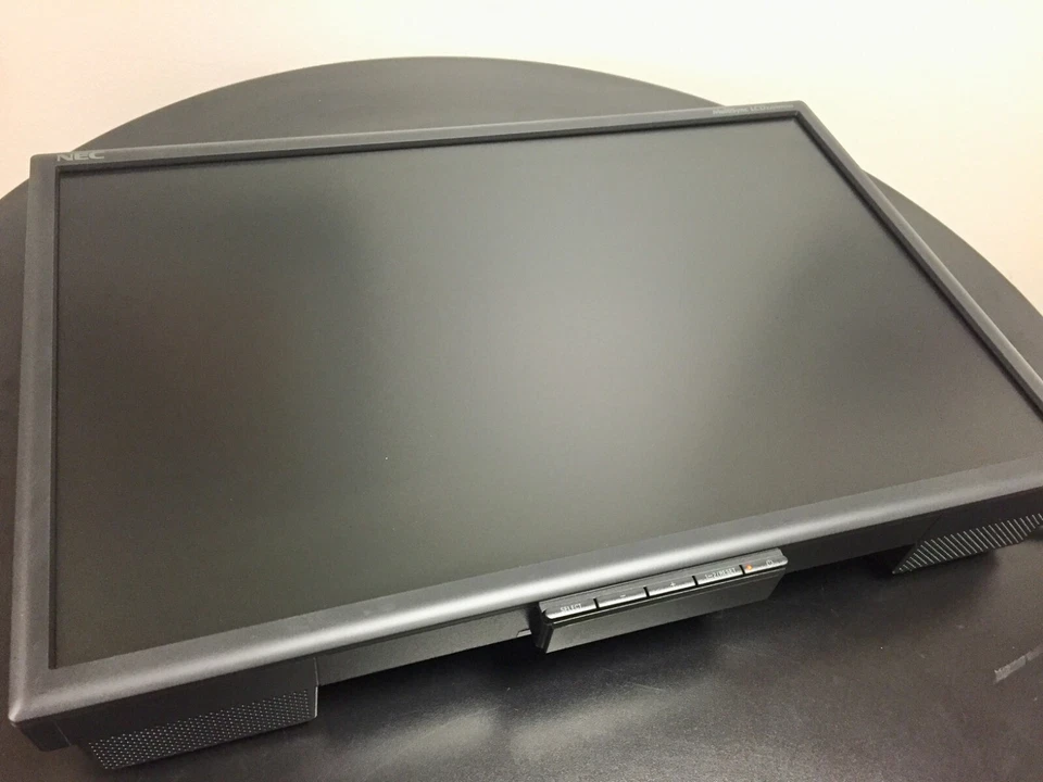NEC MultiSYNC LCD225WNXM-BK 22" Widescreen LCD Monitor  - Image 3 of 4