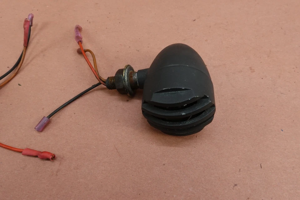 2018-2024 Harley Davidson Street Bob FXBBS Turn Signal Lights Indicator - Image 3 of 4