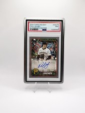 Topps 2024 Holiday Paul Skenes #HAC-PS RC Autograph-Glitter PSA 9 /25
