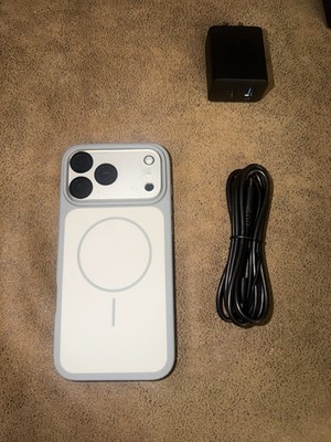 iphone 17 pro max 256gb silver AT&T 