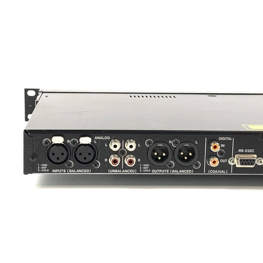 TASCAM SS-CDR200 Solid State CD Stereo Audio Recorder - Image 3 of 4