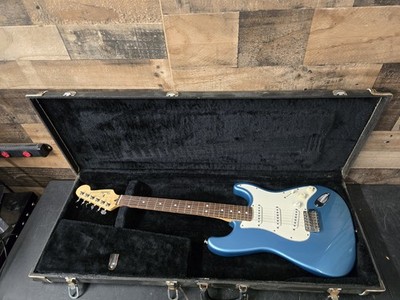 Fender Standard Stratocaster 1996 electric guitar Lake Placid Blue MIM