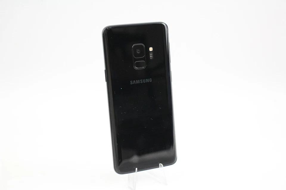 Samsung Galaxy S9 (Unlocked) 64GB Midnight Black Grade B Original Box - Image 3 of 4