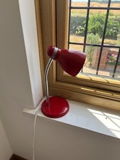 red lamp
