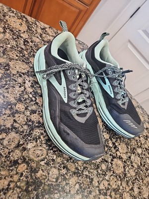 Brooks Cascadia 16 Women s Shoes  Size 9 Color Black And Teal