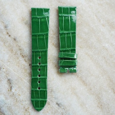 Van Cleef & Arpels Shiny Green Alligator Strap 19mm by 16mm OEM Brand New !