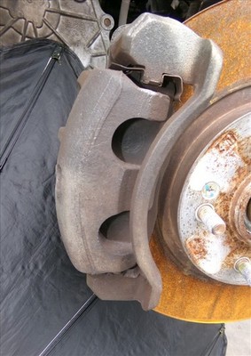 108004 bremssättel vorne links HYUNDAI SANTA FE 2.0 CRDI 2001-2006 2005