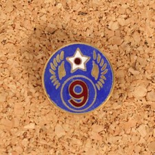 Replica USAAF 9th Air Force Metal DI Badge British Made Style AB728