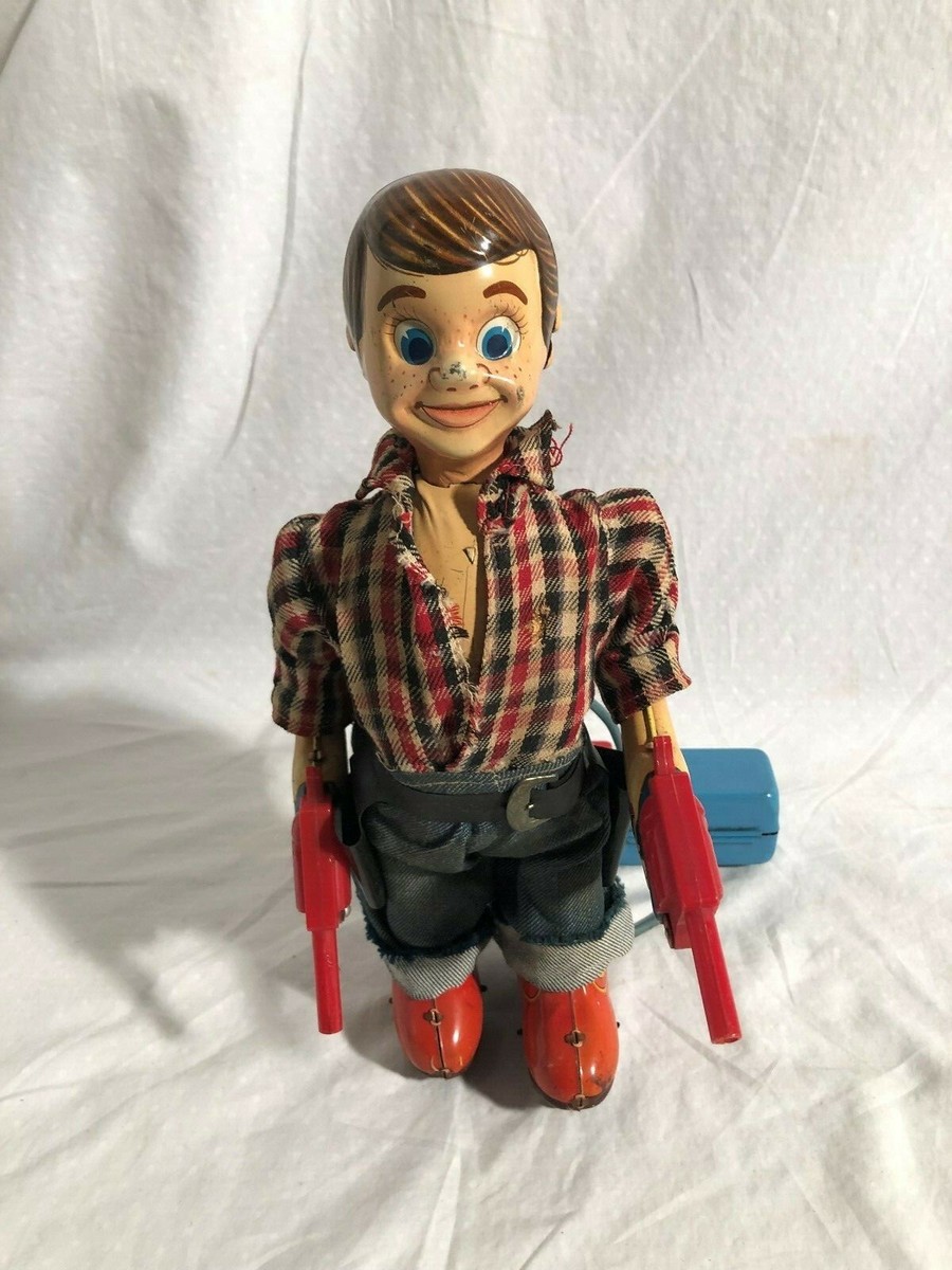 Yonezawa Marshall Wild Bill Battery Operated Tin Toy 1960s