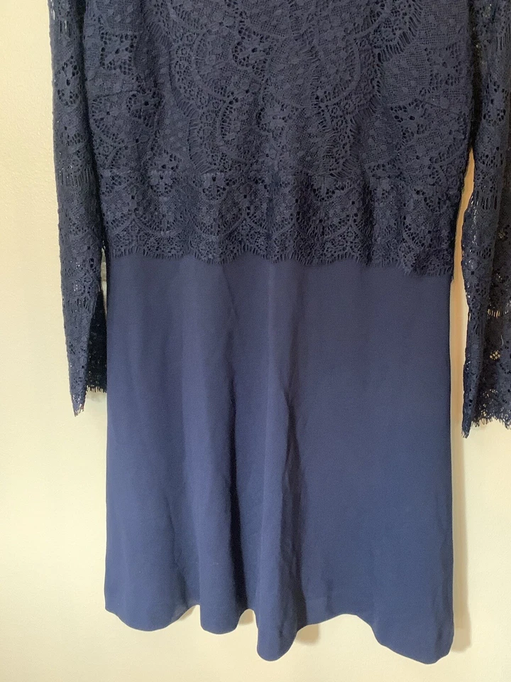 Escada navy lace fit to flare cocktail dress size 44 or 12 Holiday Party - Image 3 of 4