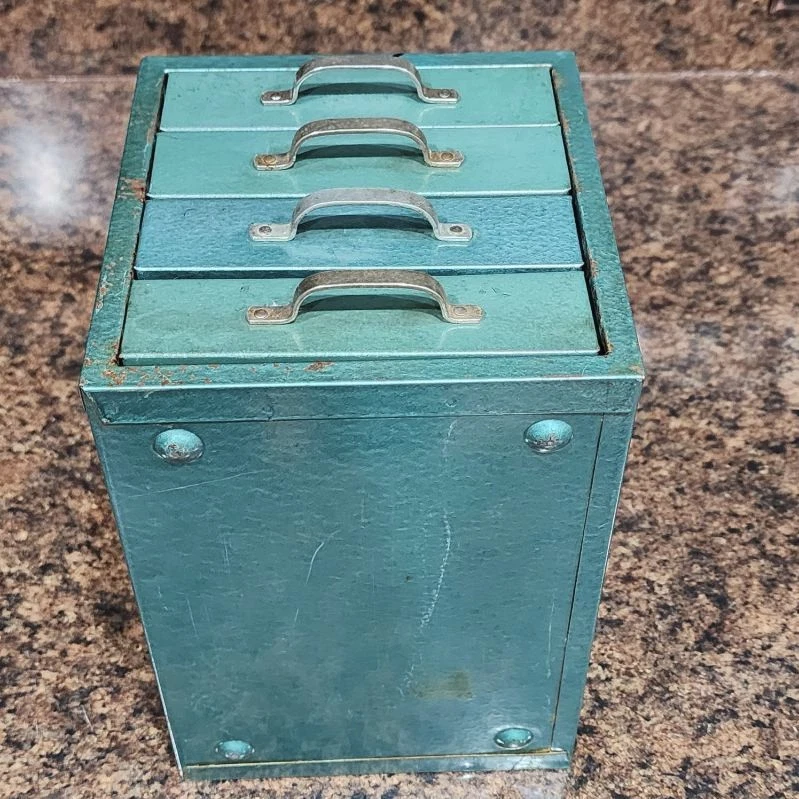 Vintage Wards Master Quality, 4 Drawer, Metal , Small Parts Storage Cabinet - Image 2 of 4