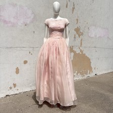 VTG 1950s Prom Dress Size S Baby Pink Lace Bodice Full Tulle Skirt Layered Gown