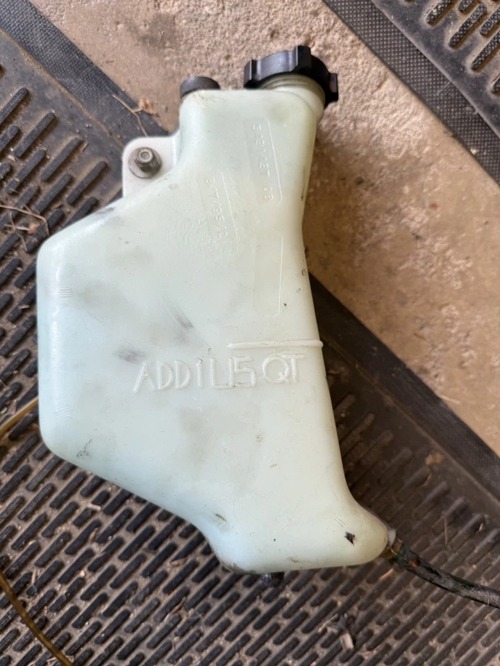 1996 Polaris Indy Sport Touring Transport Oil Tank 5431437 - Изображение 3 из 4