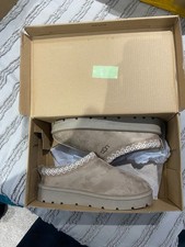 Unisex Ugg Slippers (Tasmans)