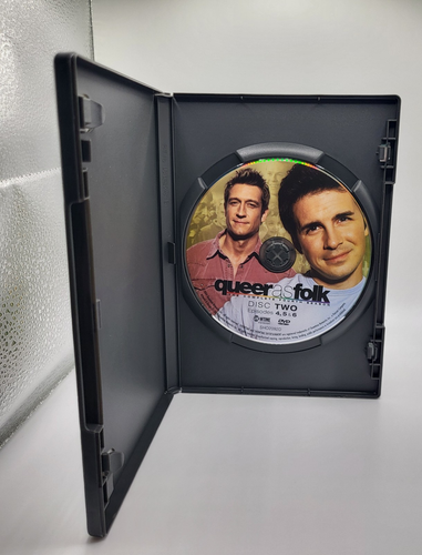 QUEER AS FOLK The Complete Fourth Season (Collector's Edition) DVD - Picture 9 of 17