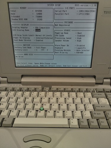Vintage Toshiba T21008192kB TPA1176U C 9.5" Laptop 8MB RAM NO HDD Boots/Bios - Picture 2 of 10