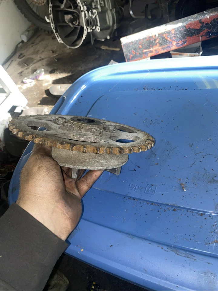 Suzuki GS450L 1983 piñón trasero buje portador accionamiento de empuje 42T spkt Foto 4 de 4