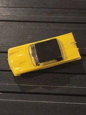 Aurora T-Jet Vibrator Lemon Yellow Black Hardtop Ford Thunderbird 