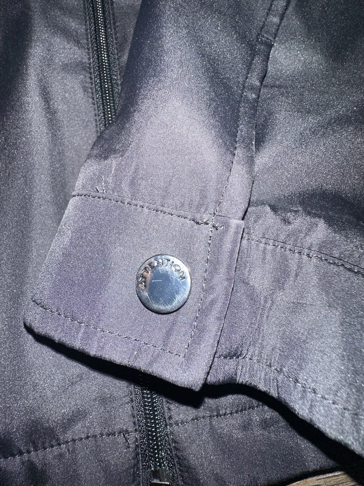 Abrigo pequeño con cremallera Attention para hombre Foto 4 de 4