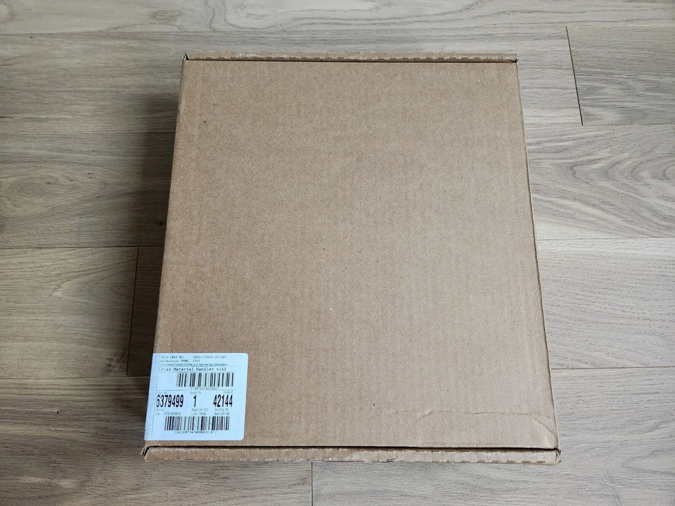 LEGO Technic Material Handler 42144 | Brand New | Retired 835 pcs - Image 2 of 4