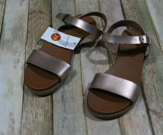 NWT Universal Thread Nyla Ankle Strap Sandals Womens Size 7.5 Rose Gold | eBay