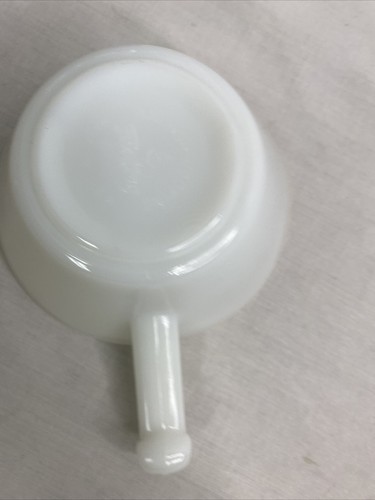 4 Vintage Anchor Hocking Fire King Ware Milk Glass Small Bowl w/ Handle 5-2/16 W - Picture 9 of 12