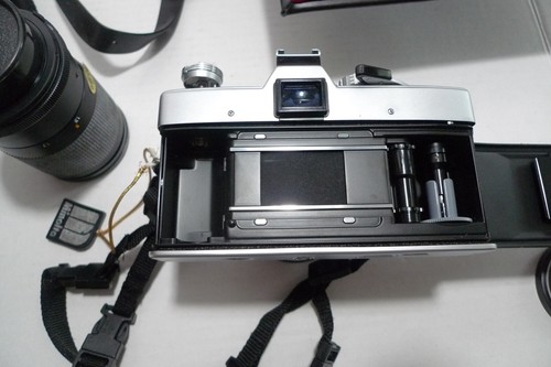 Vintage- Minolta SRT 100 With Extras: CASE,  LENS,  FLASH, ETC - Afbeelding 12 van 12
