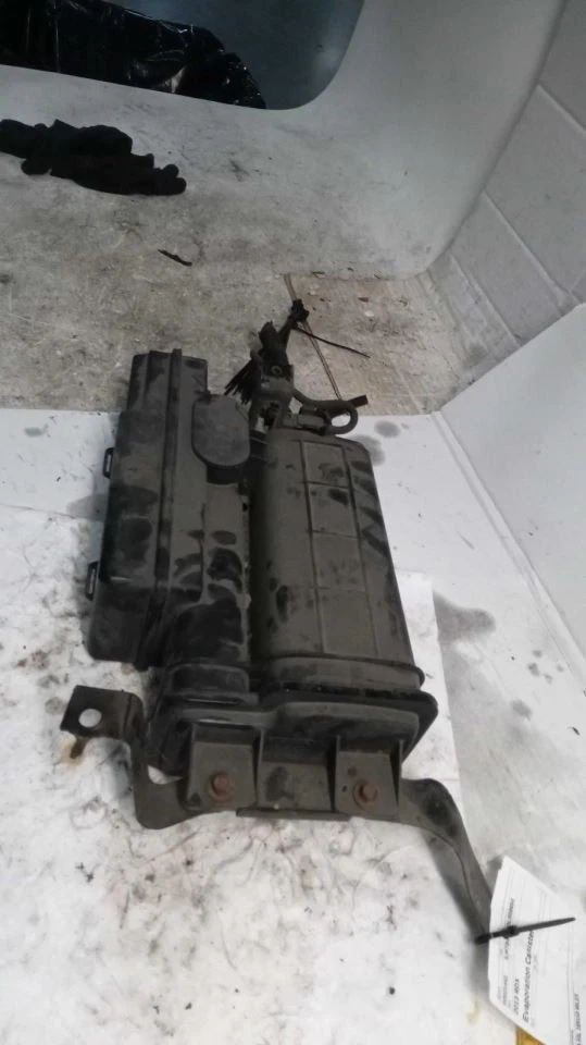 Bote de vapor de combustible RDX 2013 544403 Foto 2 de 4