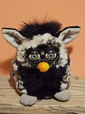 Tiger Electronic Hasbro Original 1999 Furby Snow Leopard Husky 70-800