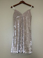 Argyle & Oxford Pearl Strap Velvet Mini Dress Women's Size XS Champagne Beige