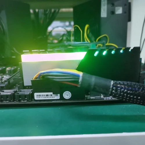 DDR4 Gameing Ram 16GB 3200mhz - Picture 2 of 2