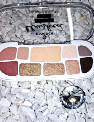 Essence Blush Eyeshadow Palette  Lidschatten  10 Matching Rosy Colors 7g Smoke