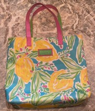 VINTAGE LILLY PULITZER FOR ESTEE LAUDER VINYL TOTE BAG