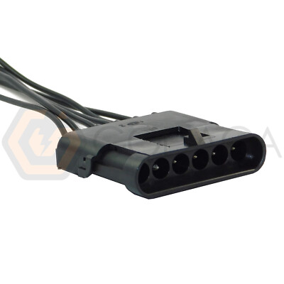 1x Connector 6-way for Multiple Applications PT2162