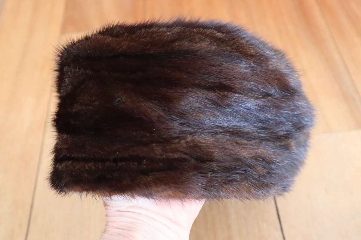EUC vintage 1950’s Miss Sally Victor brown mink pill box square hat with veil VIntage Dark Brown Mink SALLY VICTOR Pillbox Hat | eBay main image 3