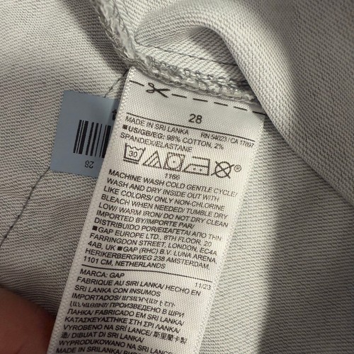Gap 8" Modern Shorts, Pilot Gray, 28 - Picture 7 of 8