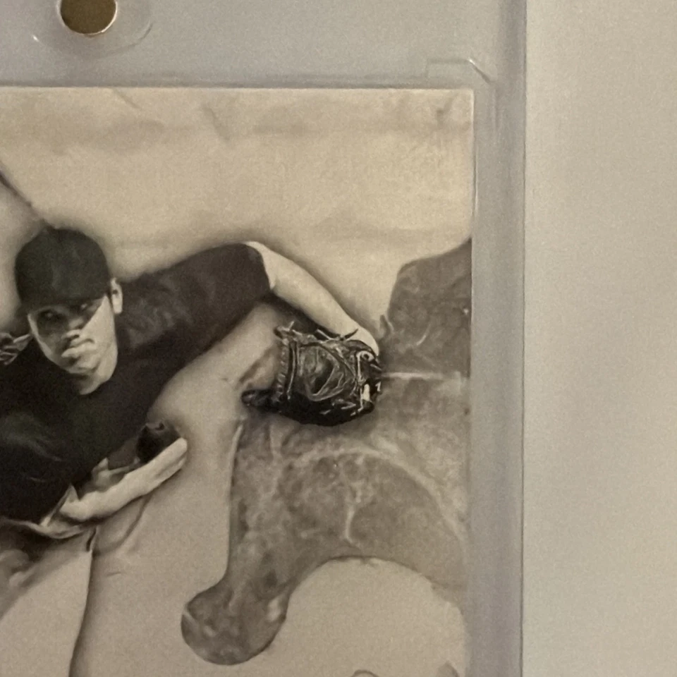 Panini Diamond Kings 2018 - Variação preto e branco Shohei Ohtani #73 (RC) - Imagem 3 de 4