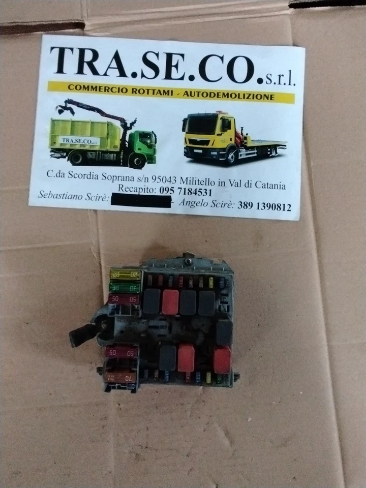46796538 SCATOLA FUSIBILI FIAT STILO (192) (2001>2008) - Immagine 2 di 4