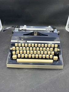 Adler Universal 39 Typewriter | eBay