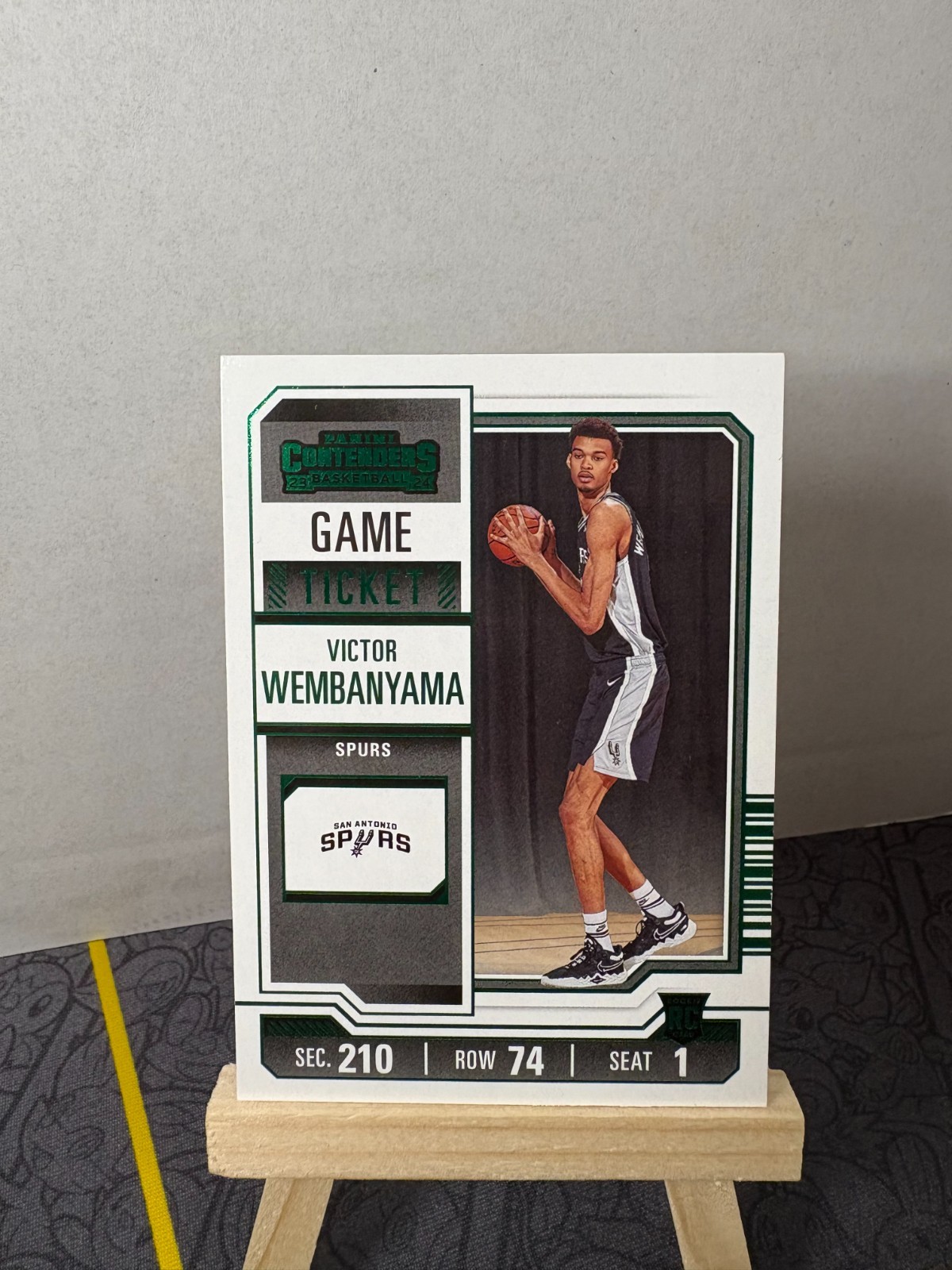 2023-24 Panini Contenders - Victor Wembanyama #11 Game Ticket Green (RC)